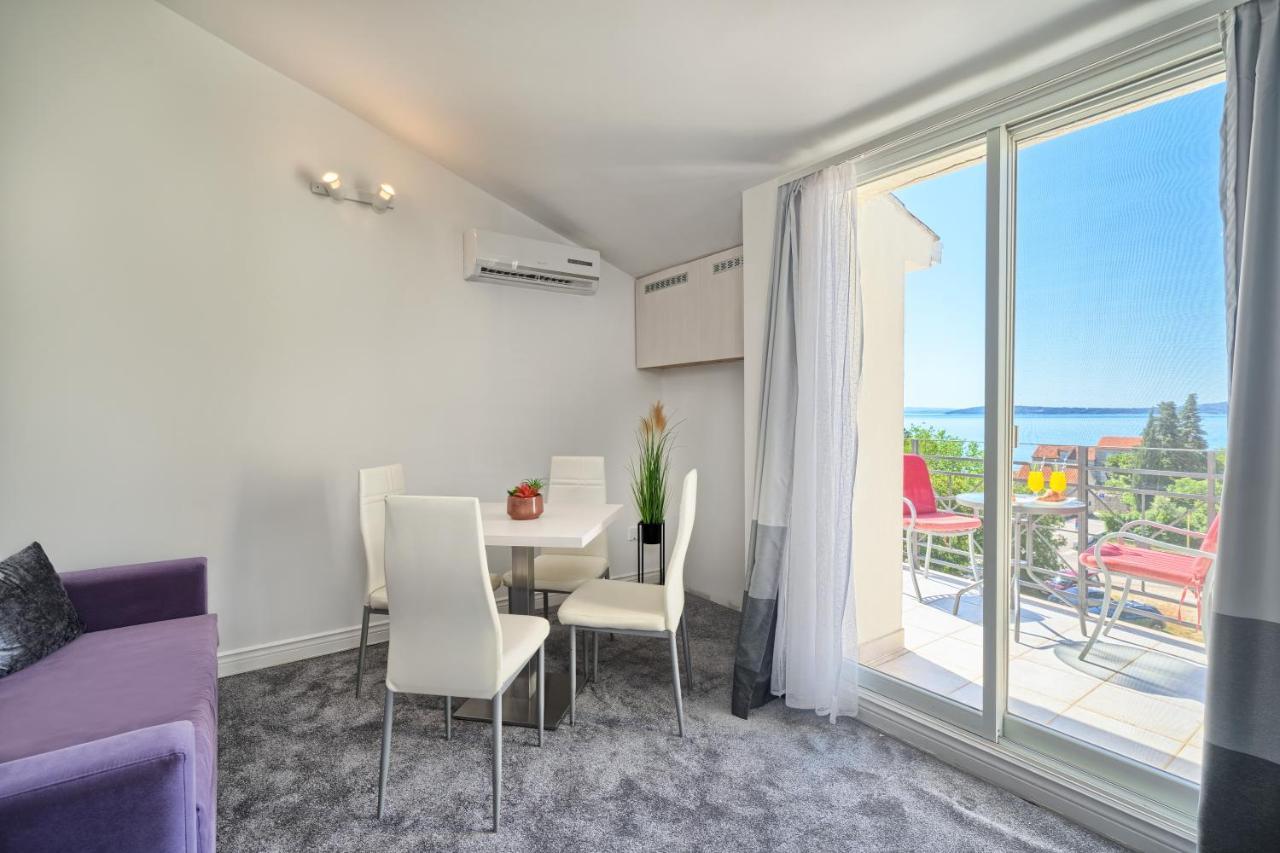 Hotel Aqua - Guest Rooms & Suites Kaštela エクステリア 写真
