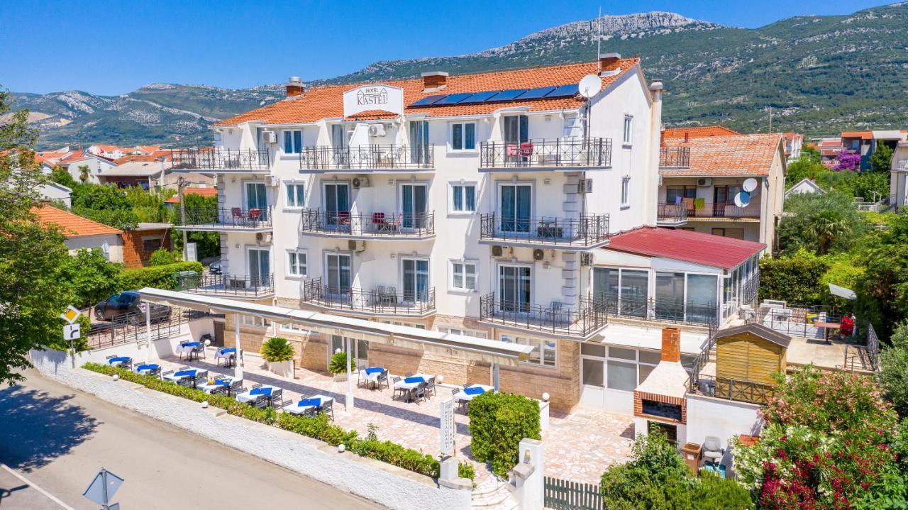 Hotel Aqua - Guest Rooms & Suites Kaštela エクステリア 写真